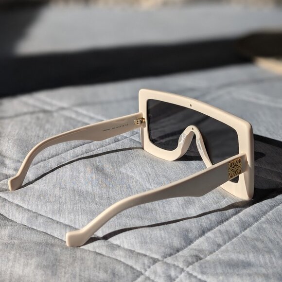 USED LOEWE CHUNKY ANAGRAM 122mm SQUARE SUNGLASSES IN IVORY W/ GOLD TRIM main image 4